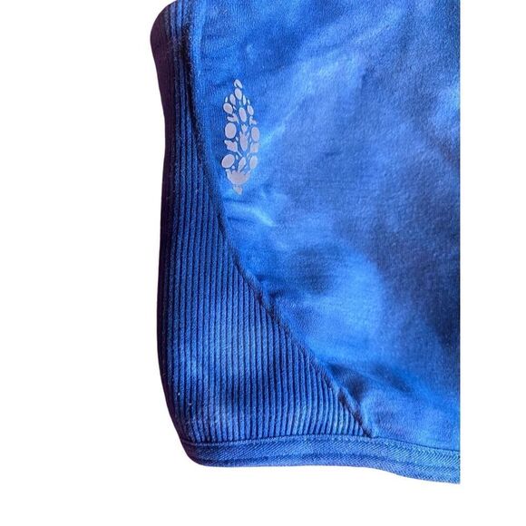 Free people movement on the radar, sports bra, blue tie-dye, S/M - Picture 4 of 8